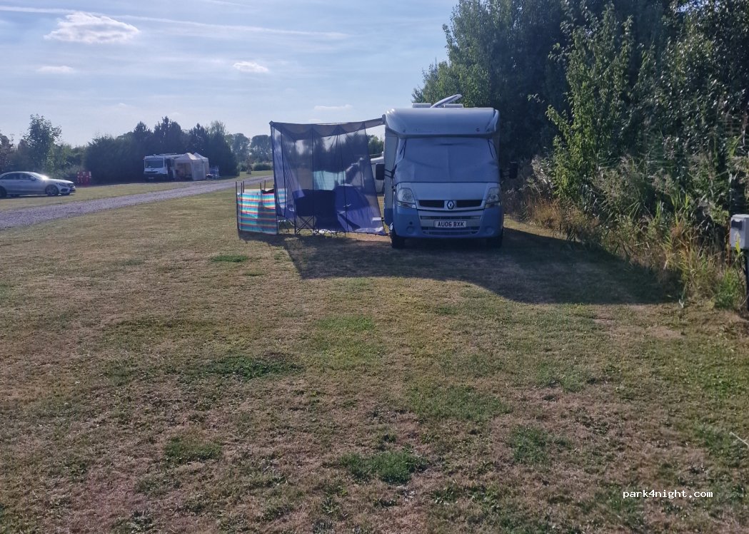 The Lawns Caravan & Camping site — foto