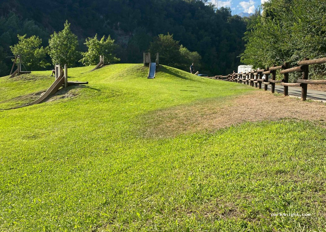 (11100) Aosta - Parc Saumont — foto