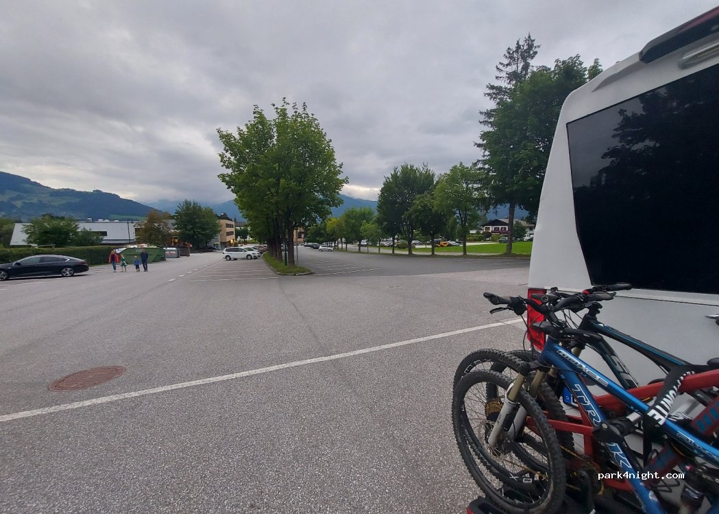 (5760) Saalfelden am Steinernen Meer - 25 Schloßstraße — foto