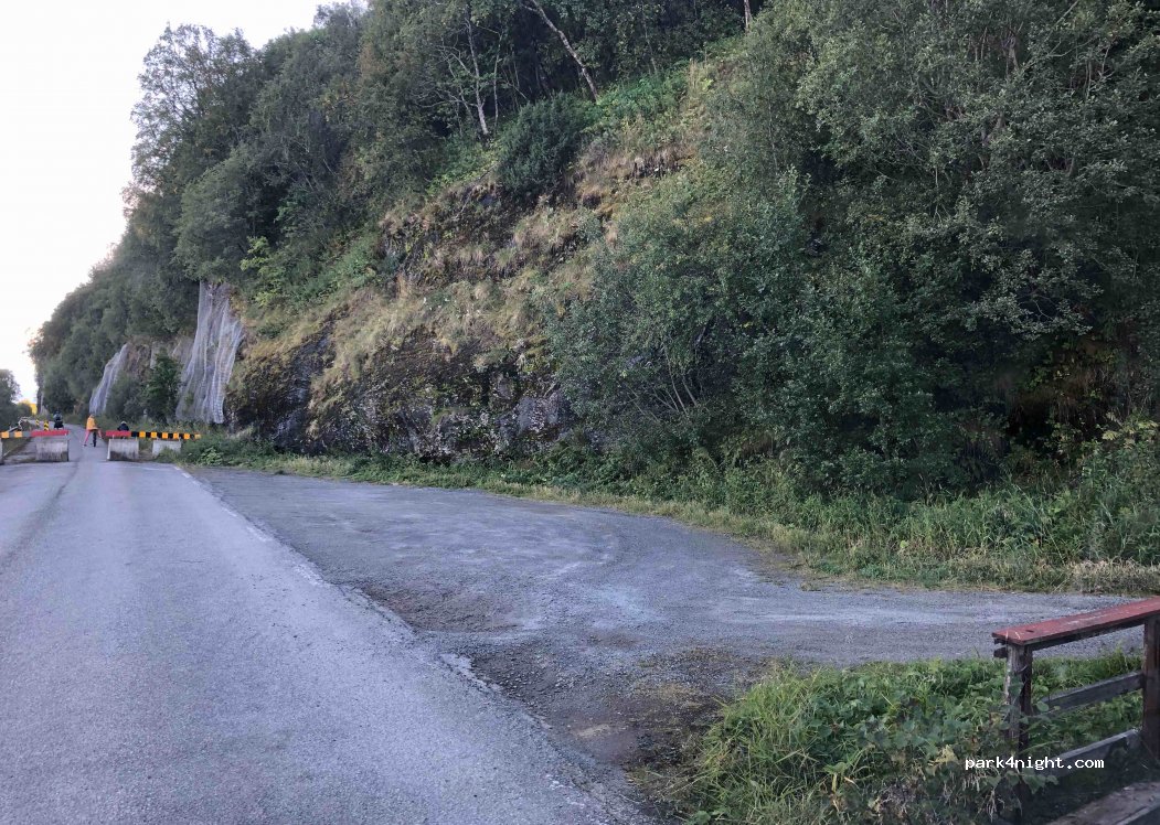 (8050) Tverlandet - 70 Sildstengveien — foto