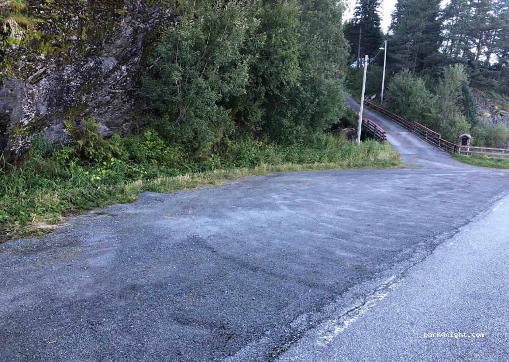(8050) Tverlandet - 70 Sildstengveien — foto 2