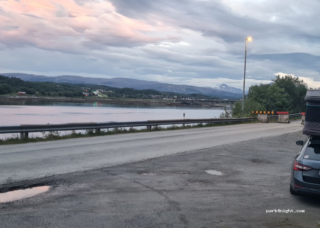 (8050) Tverlandet - 70 Sildstengveien — foto 3