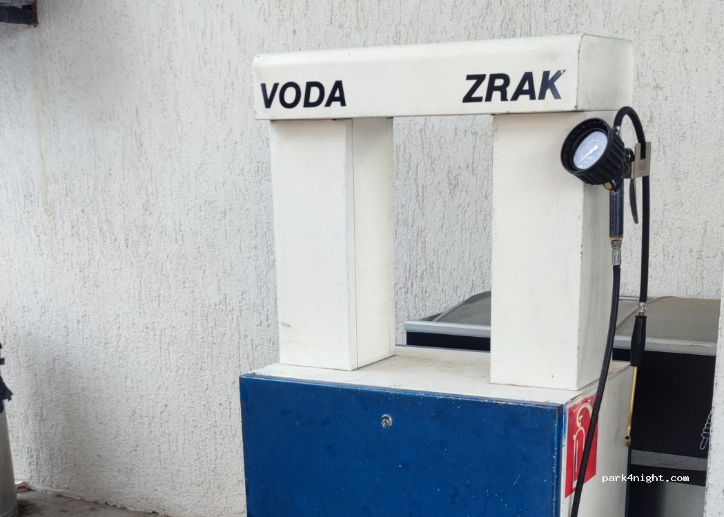 (51500) Krk - 8 Šetalište Svetog Bernardina — foto