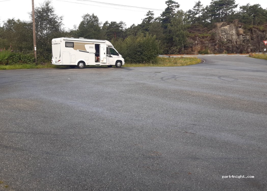 (5567) Skjoldastraumen - Unnamed road — foto