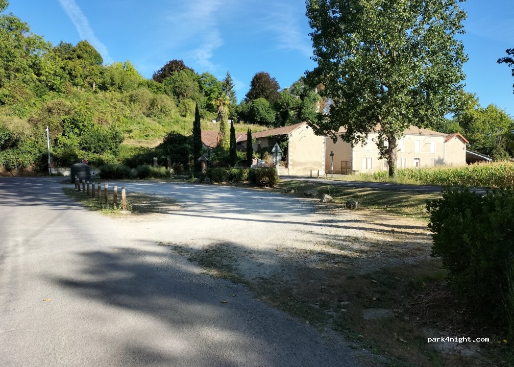 (16120) Mosnac-Saint-Simeux - 14 Chanisson — foto 3