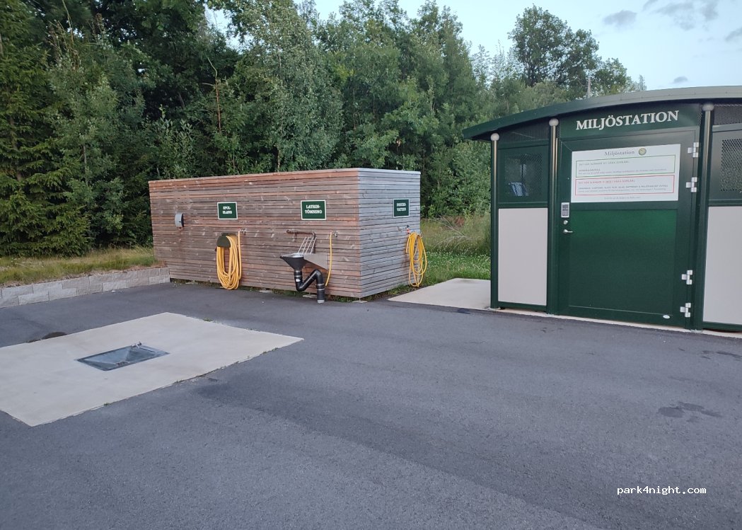 Parking Askersunds Golfklubb — foto