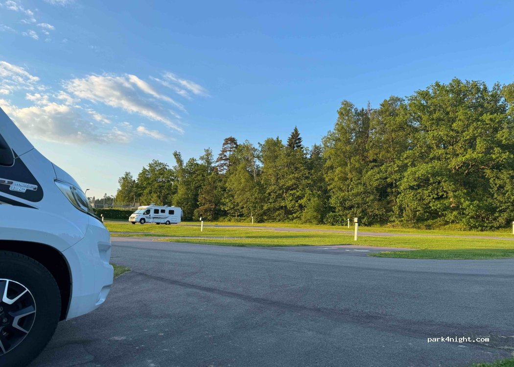 Parking Askersunds Golfklubb — foto 4