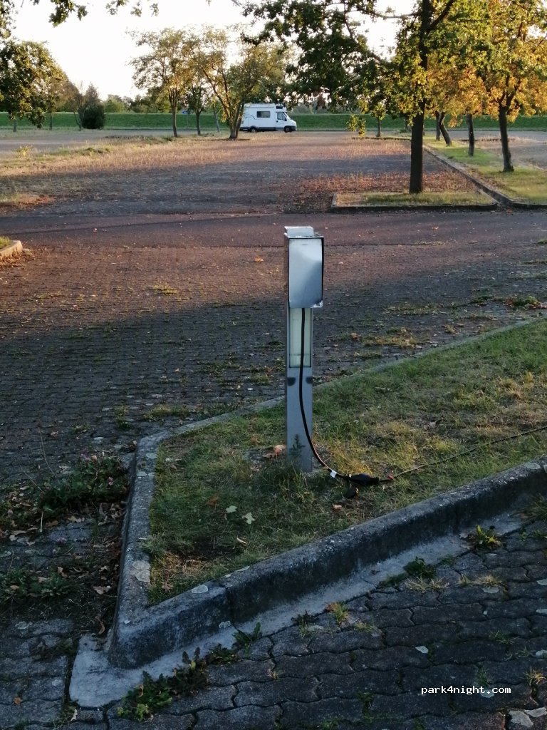 Wohnmobilstellplatz Oranienbaum-Wörlitz — foto 2