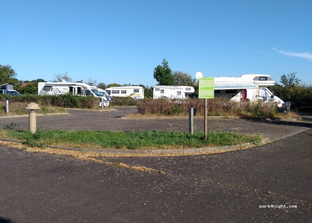 Wohnmobilstellplatz Oranienbaum-Wörlitz — foto 3