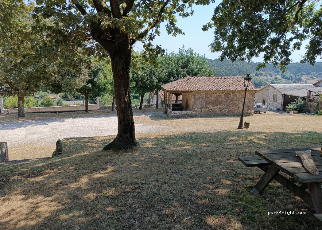 (15883) A Agrela - Unnamed Road — foto