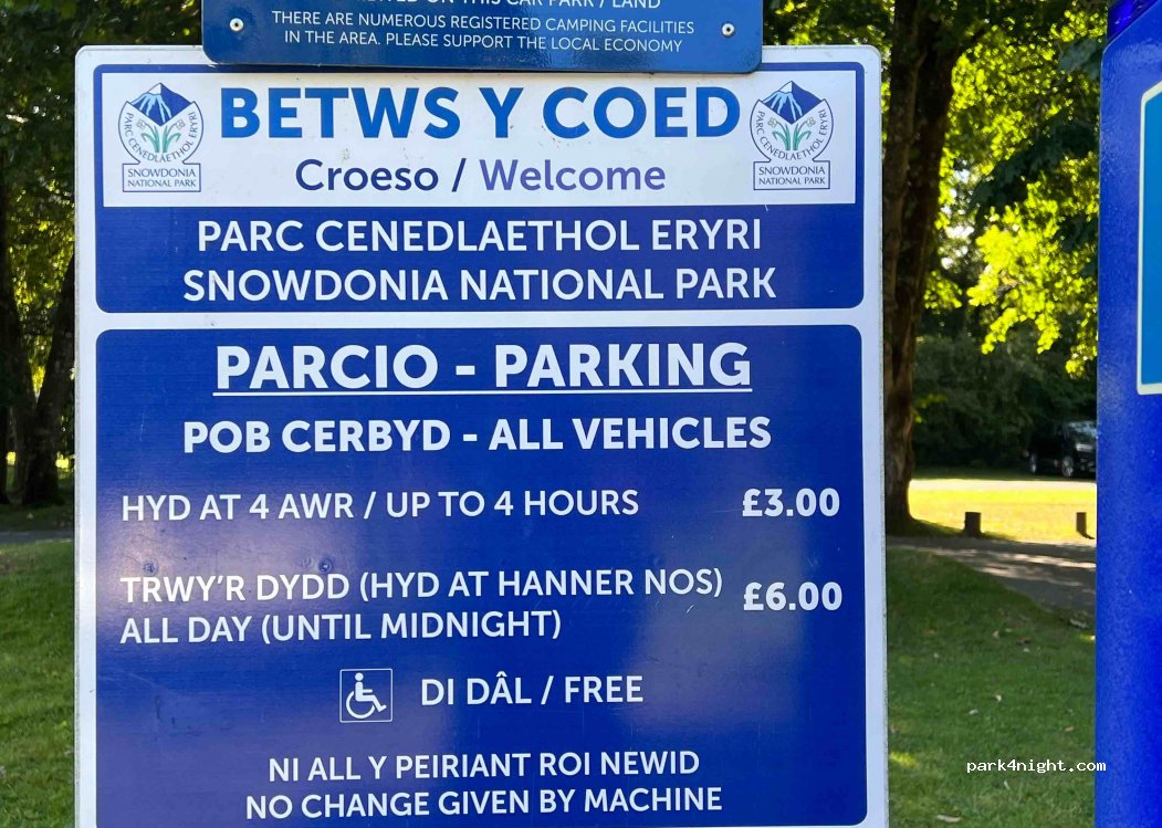 (LL24 0AE) Betws-y-Coed - 1 Station Road — foto