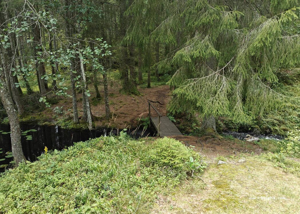 (716 94) Mullhyttan - Unnamed road — foto 3