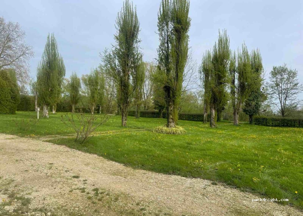 Aire Naturelle de Camping Bord de Saône — foto 3