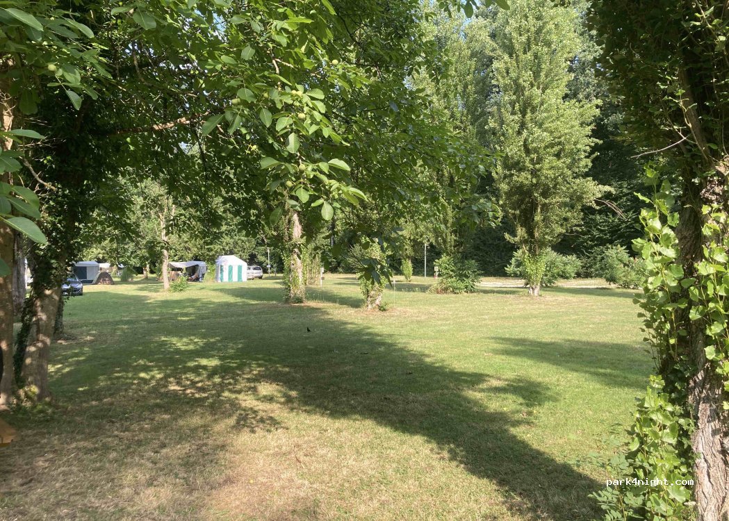 Aire Naturelle de Camping Bord de Saône — foto 5