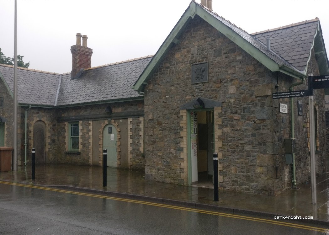 (LL41 3AG) Blaenau Ffestiniog - 49 Stryd Fawr — foto 3