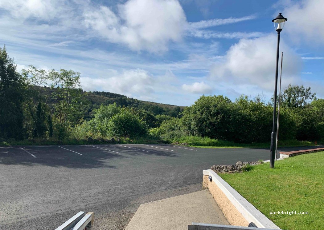 (F91 P573) Leckaun - Unnamed Road — foto
