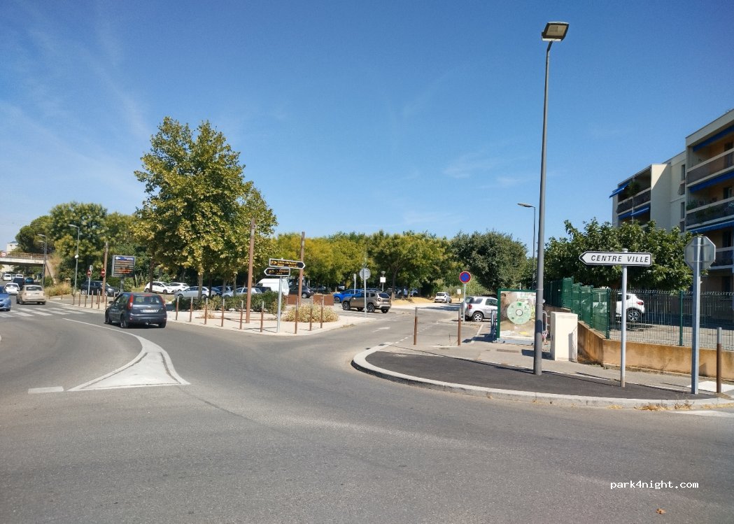 (84700) Sorgues - 39 Route d'Entraigues — foto 4