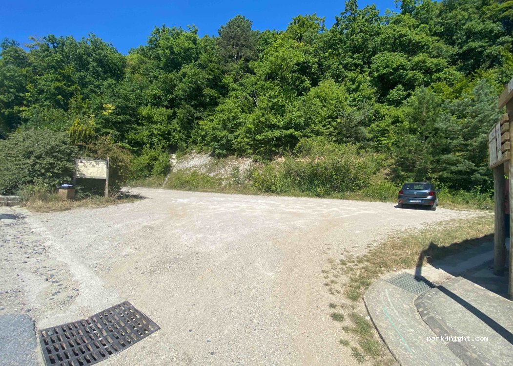 (51380) Trépail - 1 Rue du Stade — foto