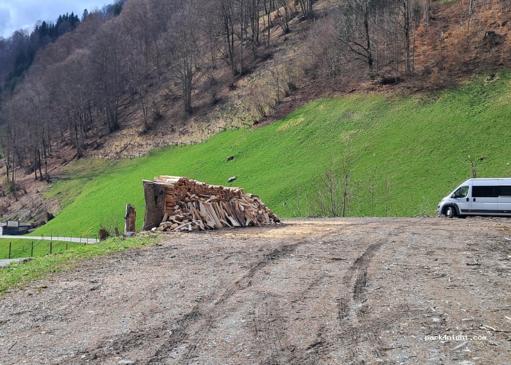 (6465) Unterschächen - 37 Klausenstrasse — foto