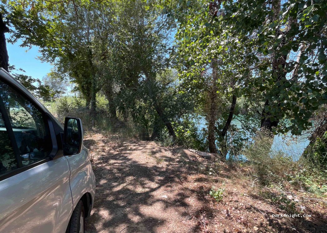 (300 01) Iniades - Unnamed Road — foto 2