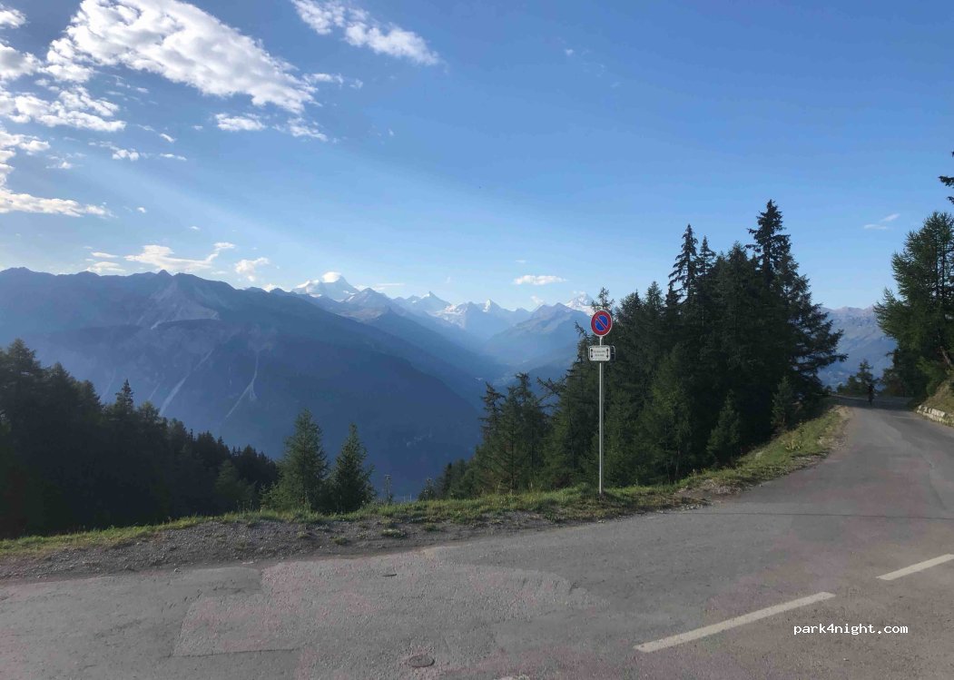 (3963) Crans-Montana - Route des Alpages — foto