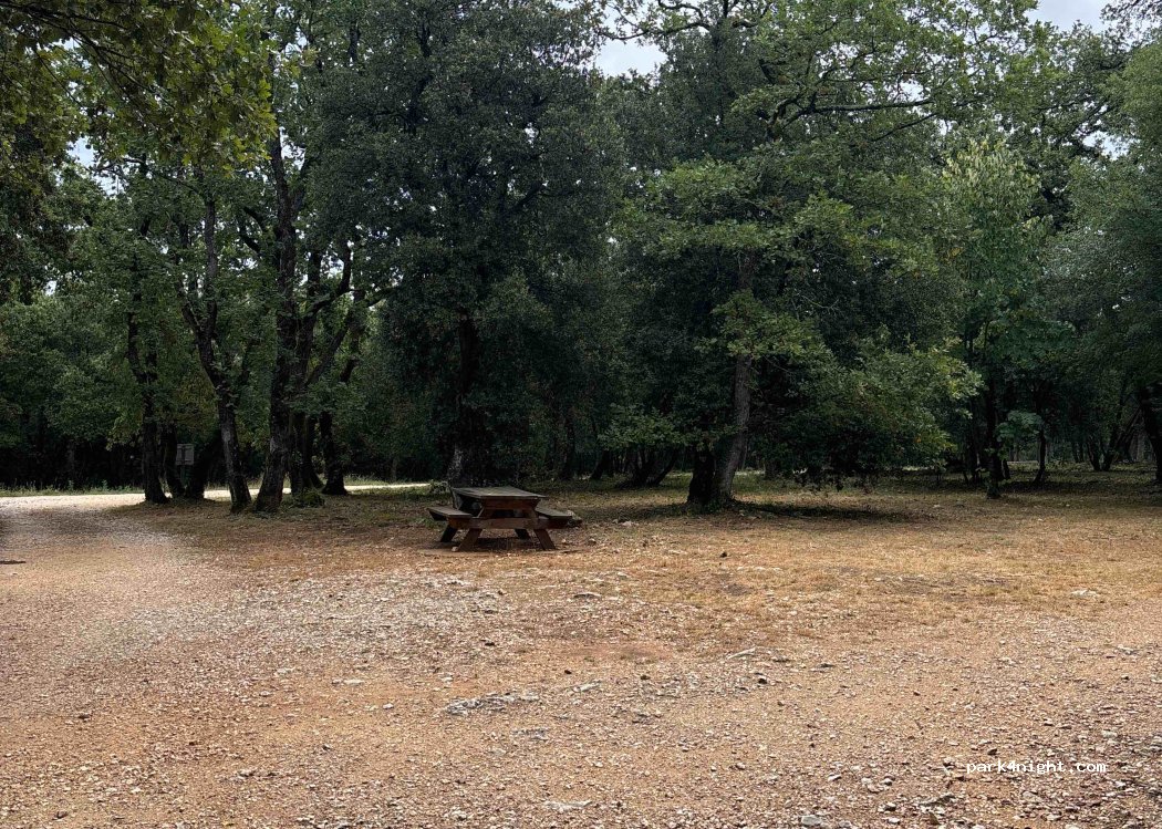 (07700) Bourg-Saint-Andéol - Unnamed Road — foto 4