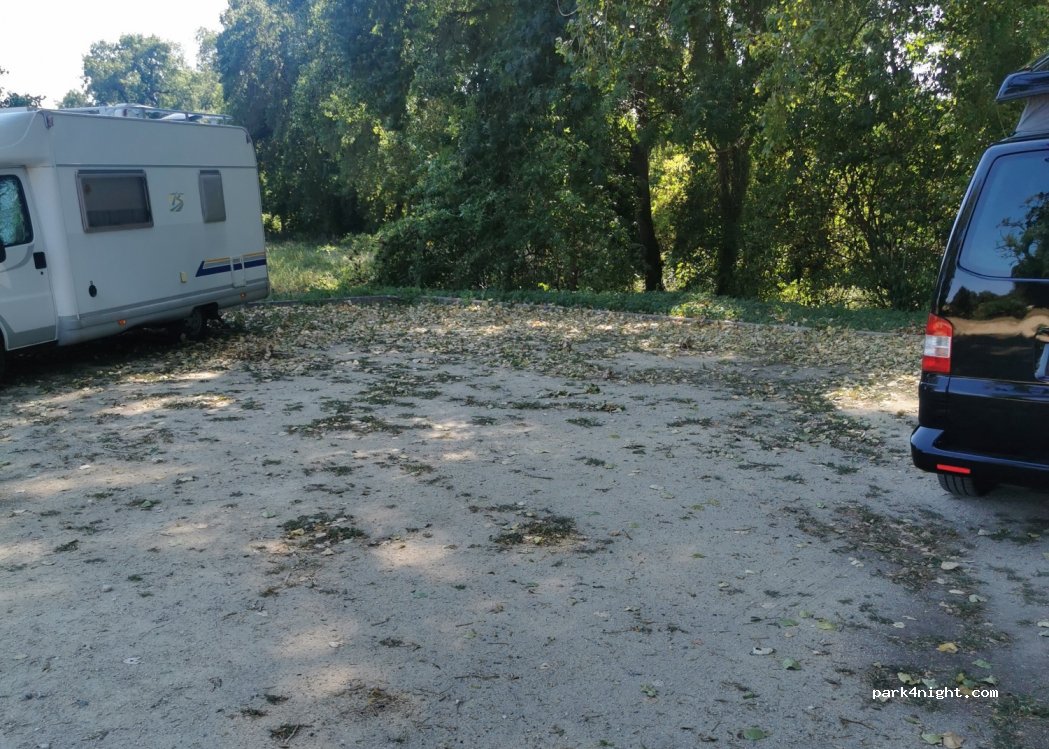 (49150) Baugé en Anjou - 12 Rue du Pont Godeau — foto 2