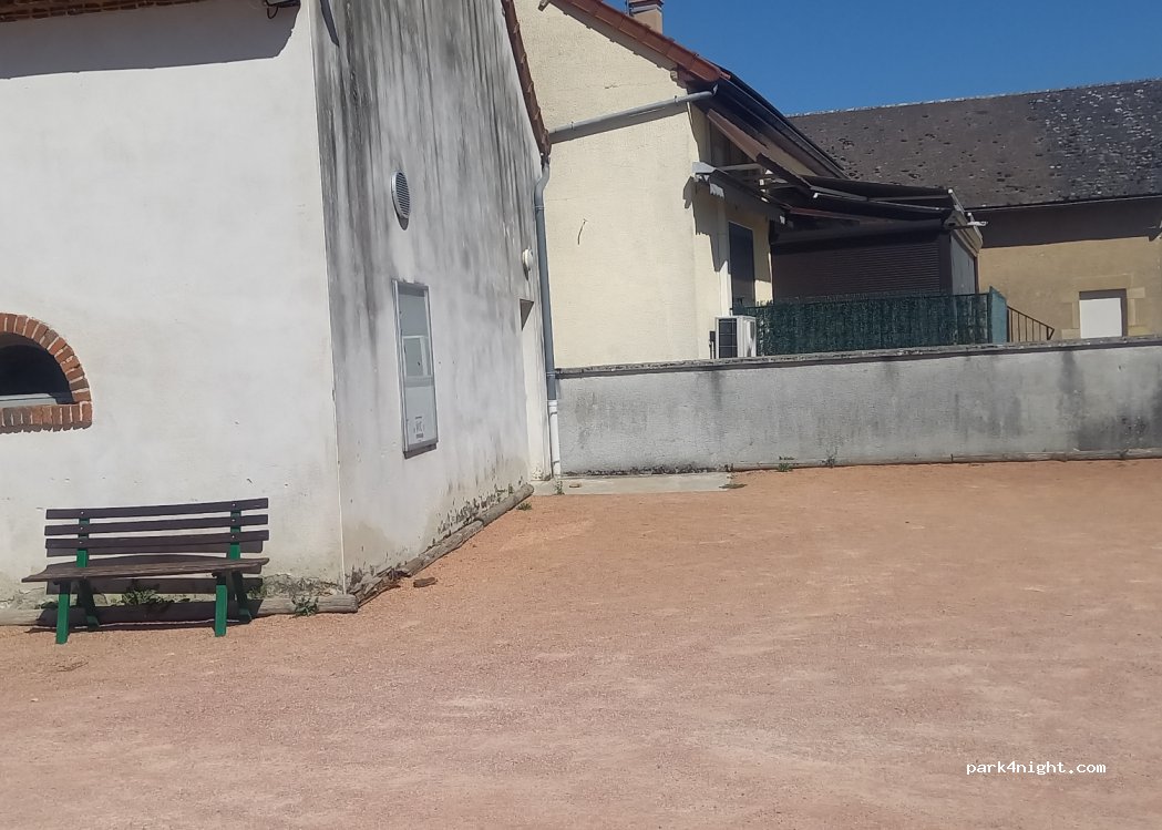 (71140) Cronat - 34 Rue des Écoles — foto