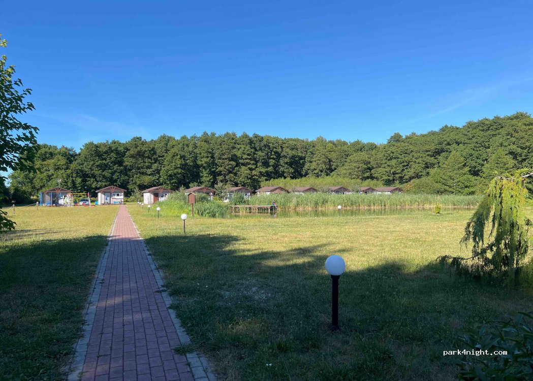 Leśny Dworek Winnica Darłowo — foto 2