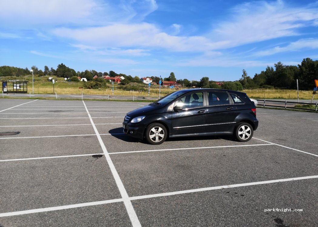 (423 54) Torslanda - 1 Gamla Lillebyvägen — foto