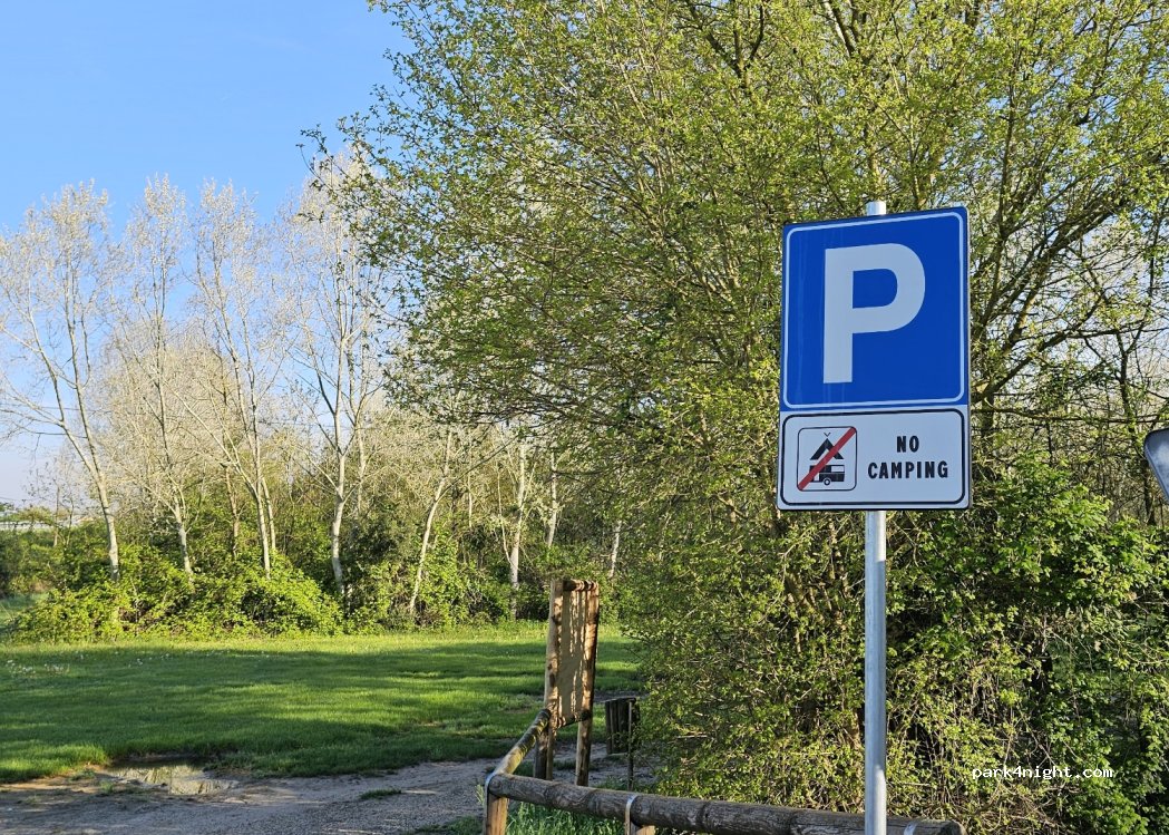 (30021) Caorle - Via Dossetto — foto 3