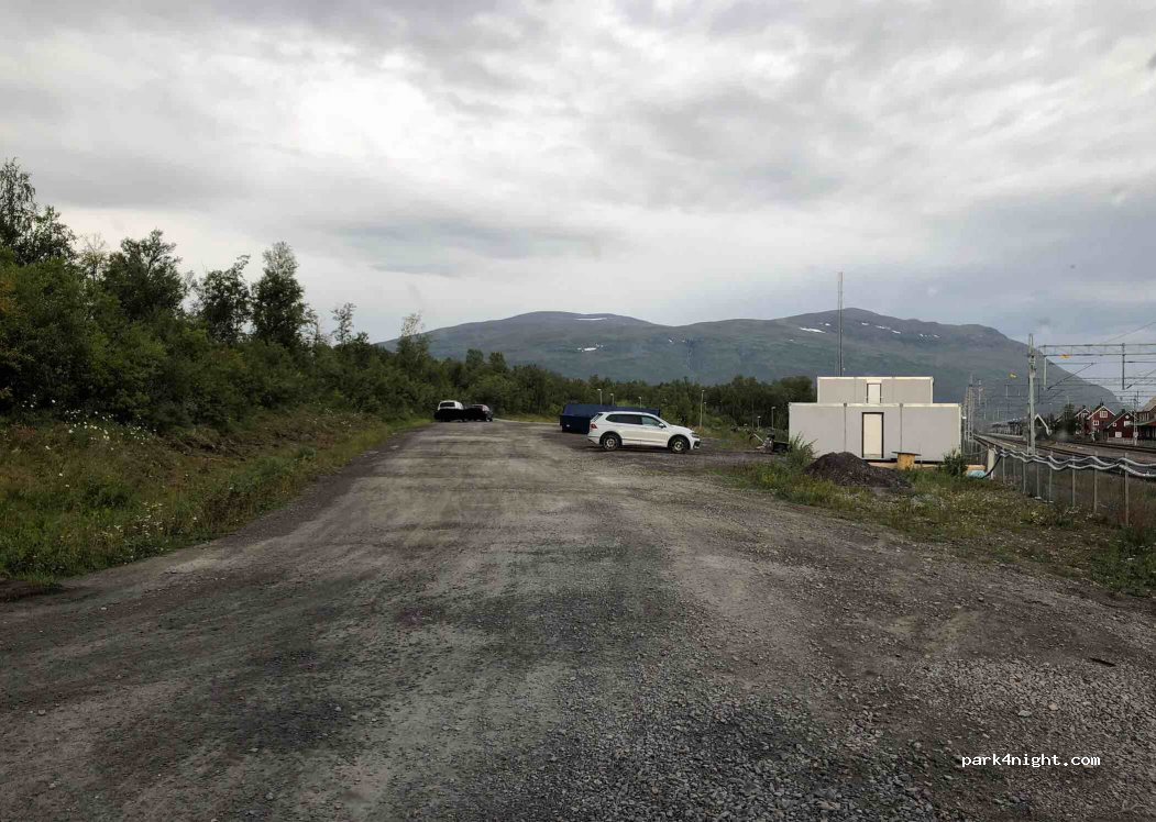 (981 07) Abisko - 32 Lapportsvägen — foto 2
