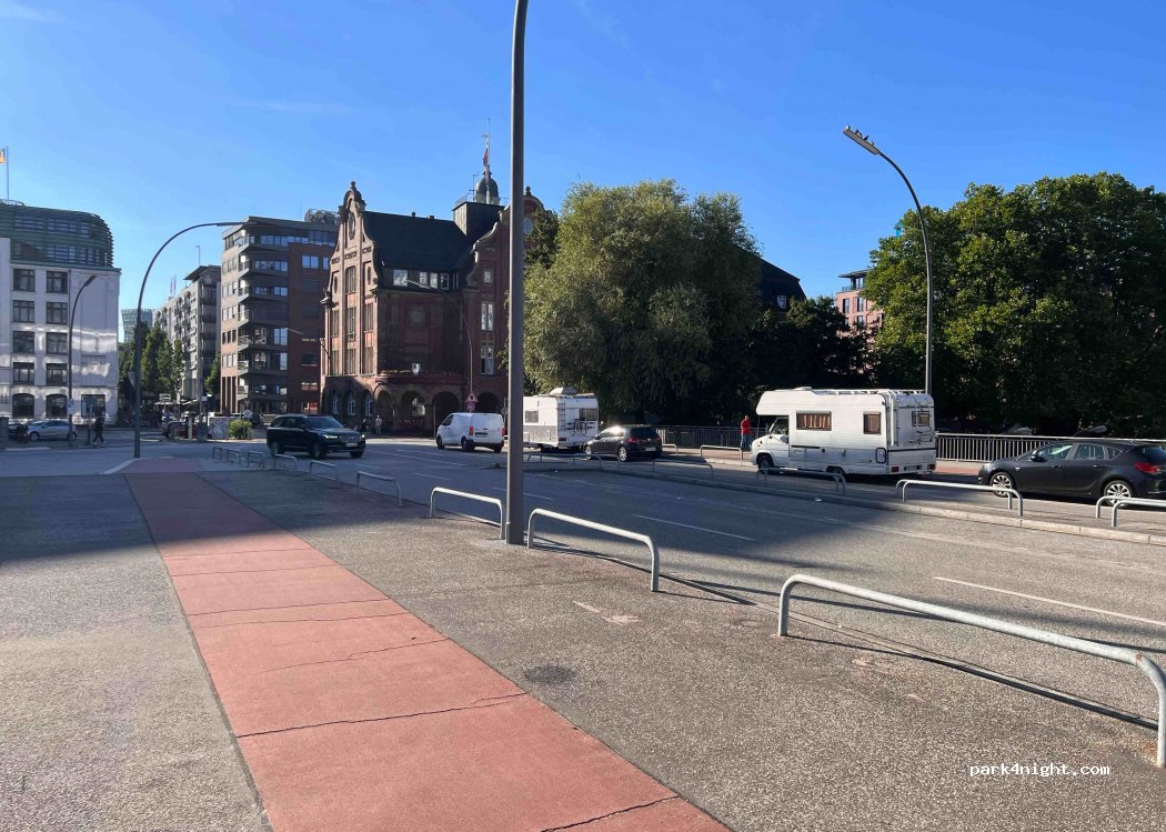 (20459) Hamburg - 5-7 Steinhöft — foto