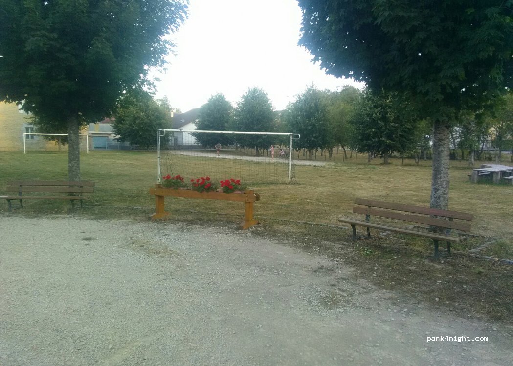 (25360) Lanans - 1 Rue de la Mairie — foto 2
