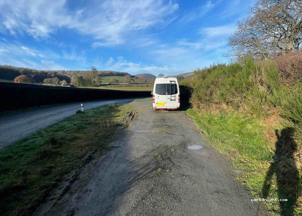 (LD6 5EU) Rhayader - 6 Cae Pwll — foto