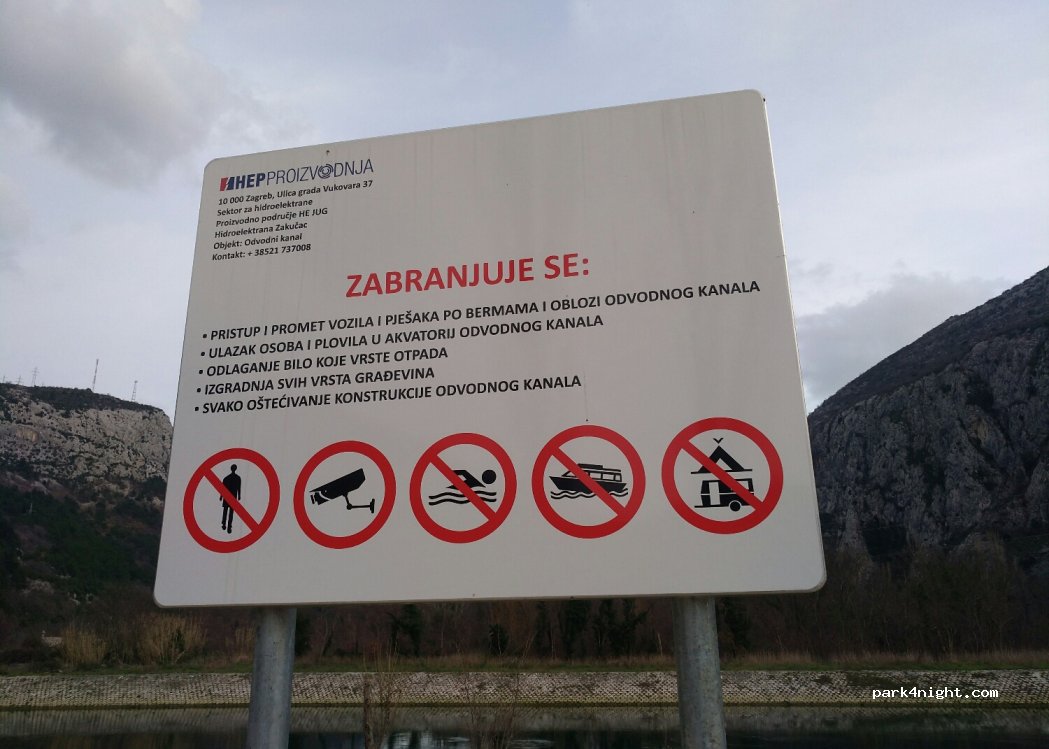 (21310) Zakučac - Unnamed Road — foto 4