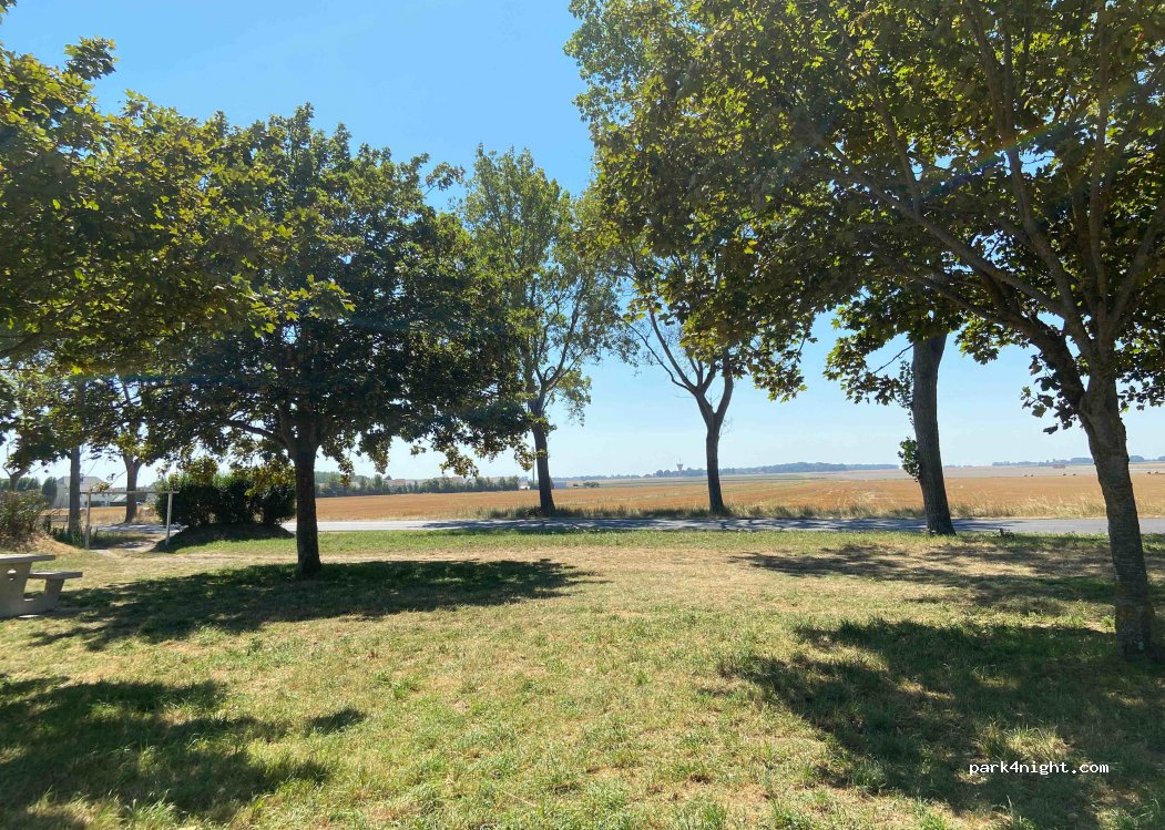 (14990) Bernières-sur-Mer - D7 — foto 2