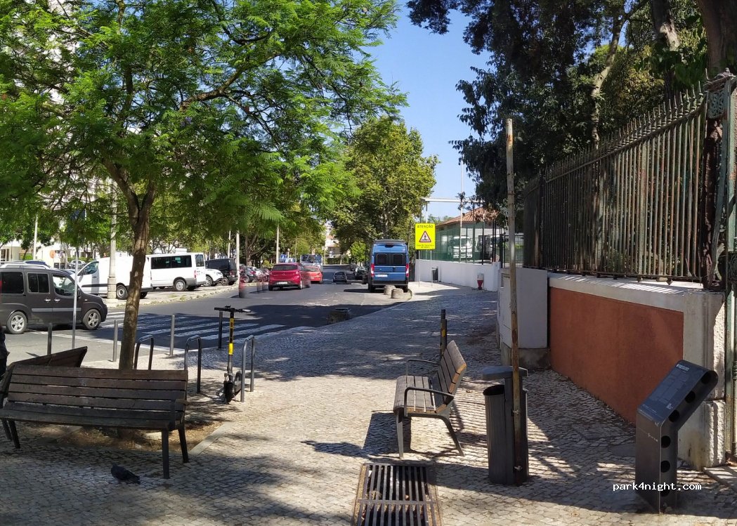 (1500-339) Lisboa - 46 Alameda Padre Álvaro Proença — foto