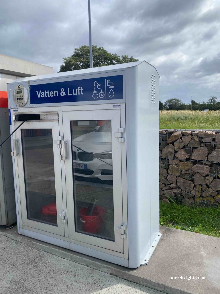 (212 41) Malmö - 2 Batterigatan — foto