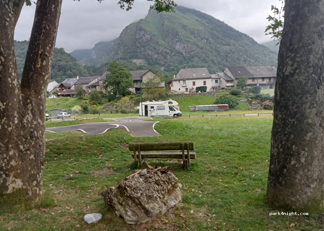 (64440) Laruns - 34 Rue de Soupon — foto