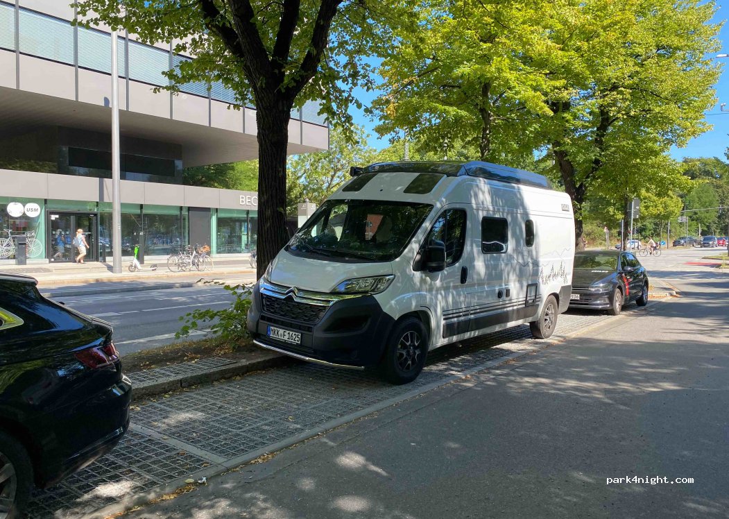 (20354) Hamburg - Esplanade — foto