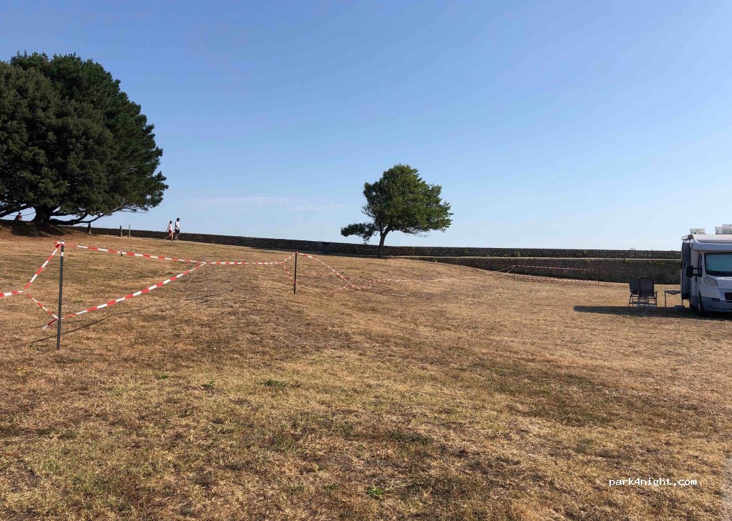 (56290) Port-Louis - 3 Rue des Bains — foto