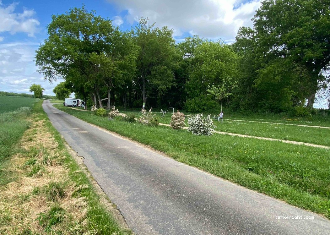 (16240) Courcôme - 1 Route de la Commanderie — foto 2