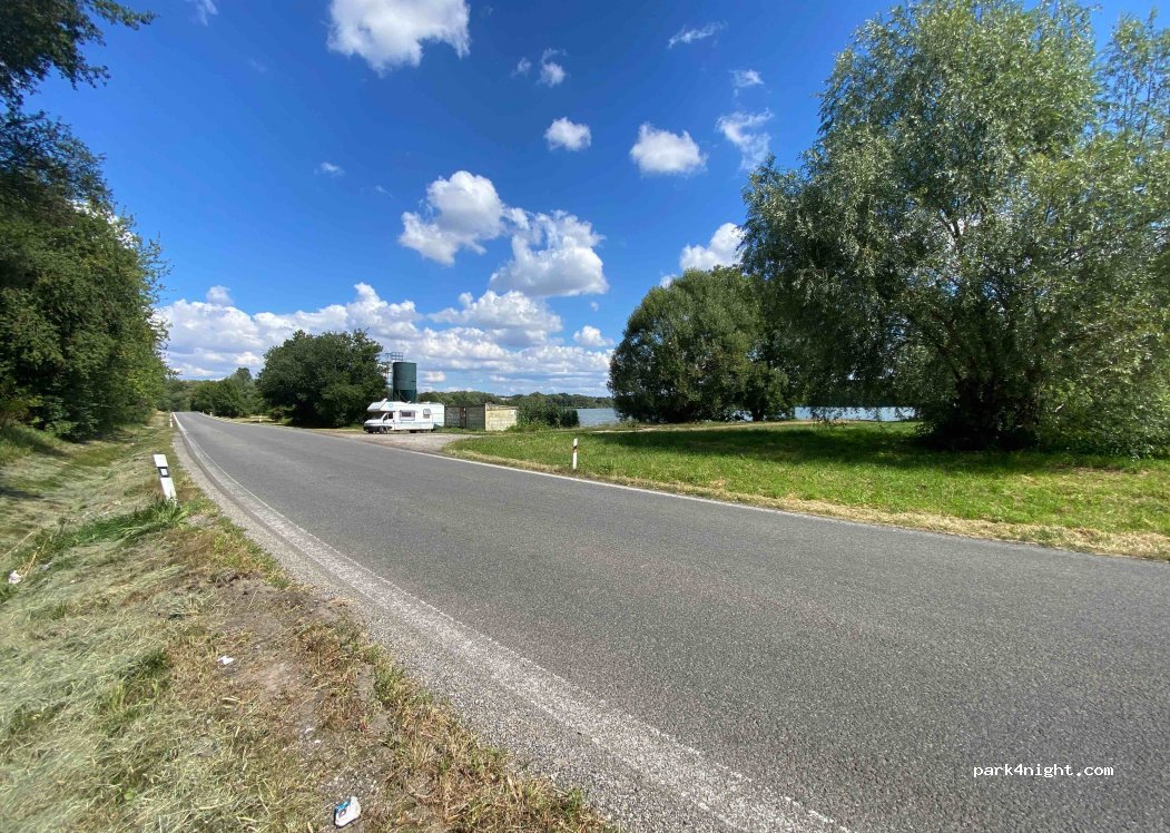(294 04) Dolní Bousov - 279 — foto 2