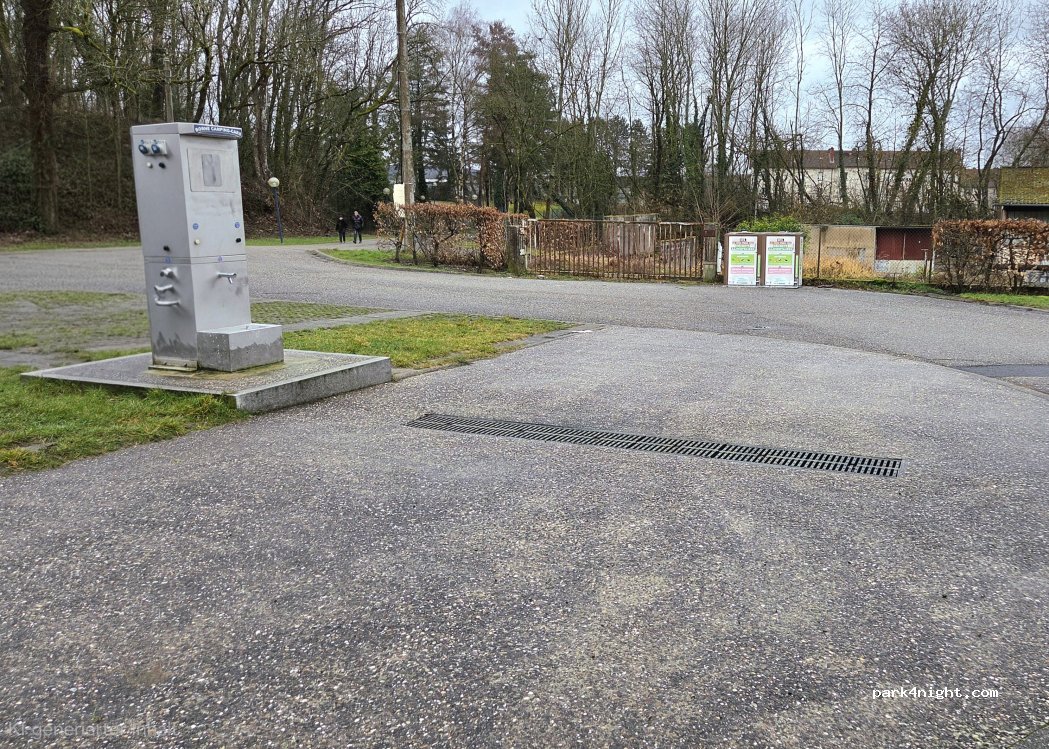 (57370) Phalsbourg - 7 Rue du Commandant Taillant — foto 3