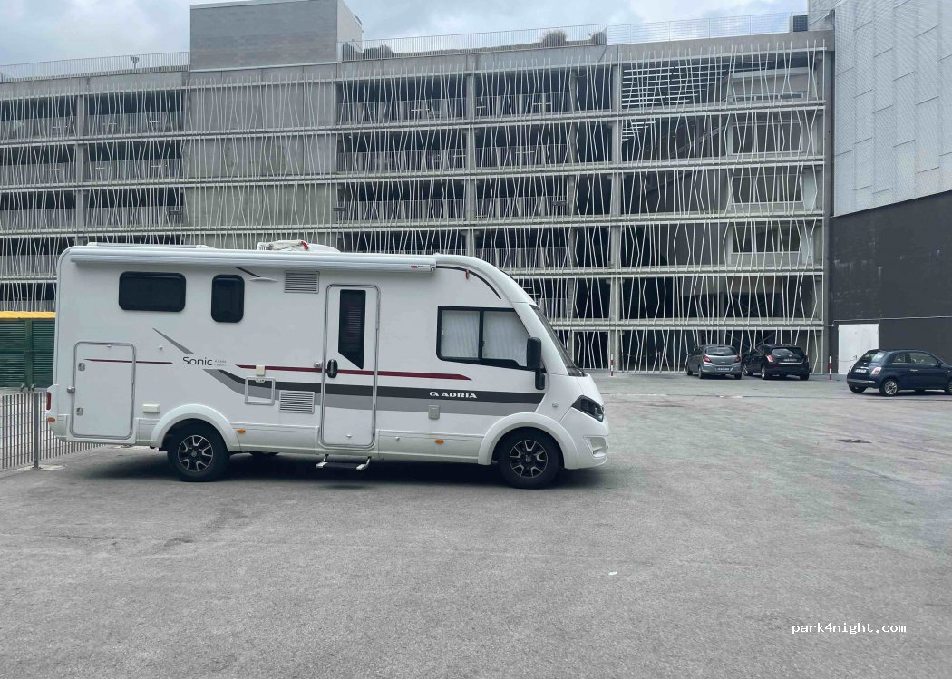 (84135) Salerno - 5 Via dei Greci — foto
