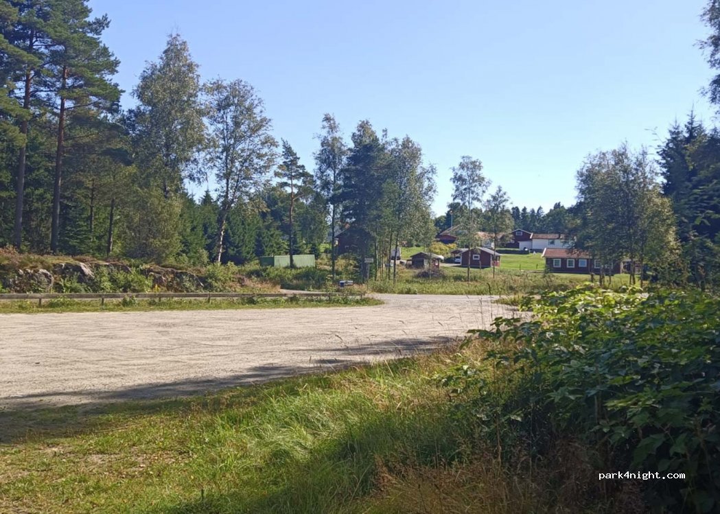 (438 91) Landvetter - 703 Härkeshultsvägen — foto