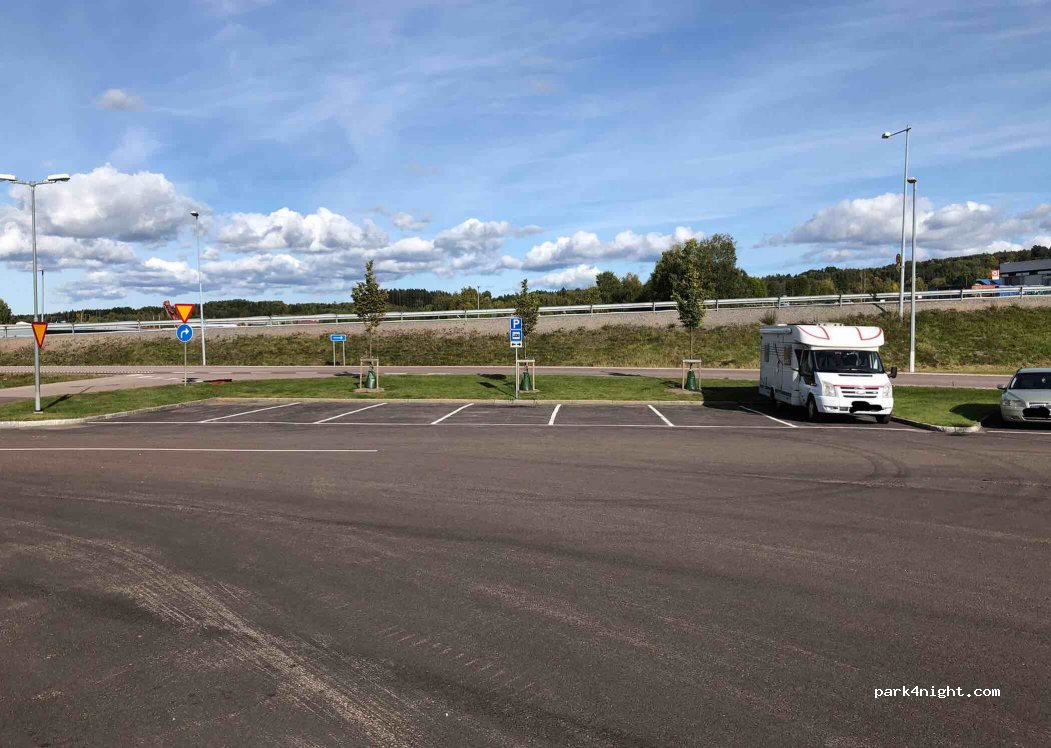 (672 30) Årjäng - Unnamed Road — foto