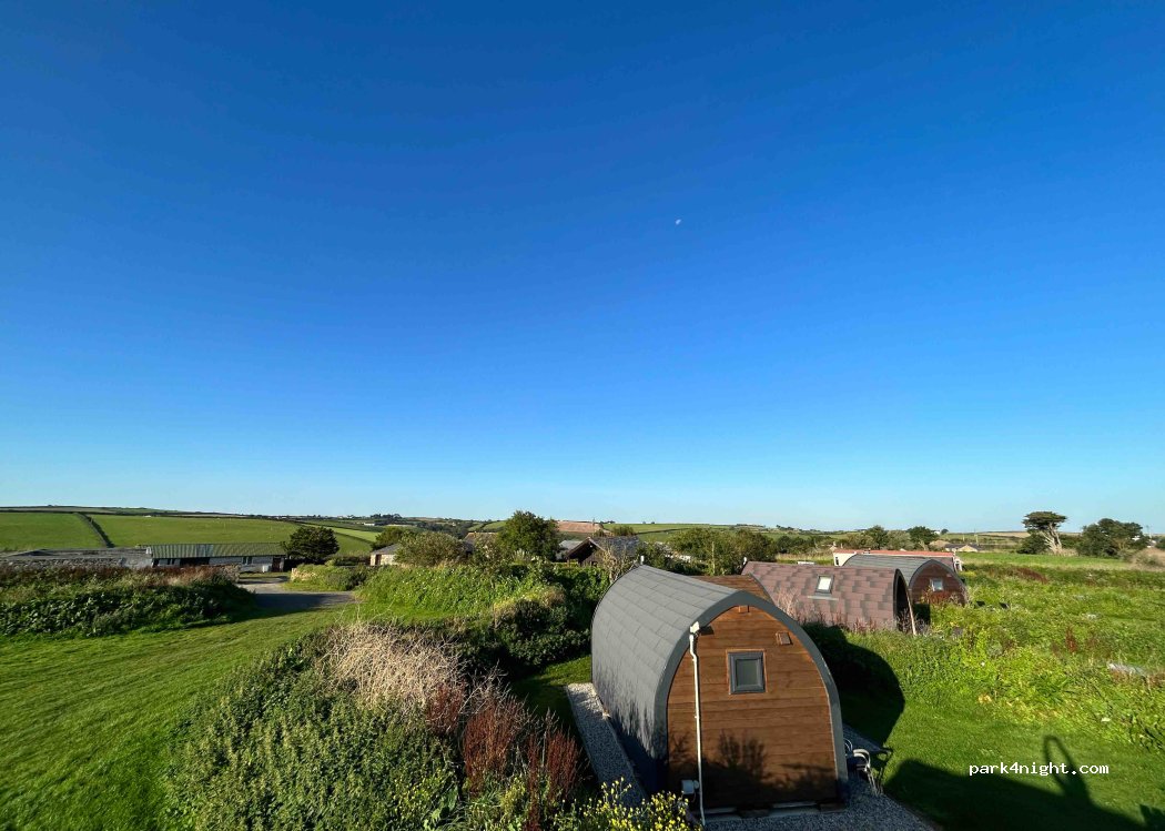 Coastal Holidays- Lower bodannon glamping — foto 4