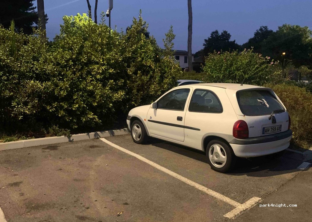 (83110) Sanary-sur-Mer - 22 Chemin de la Marine — foto